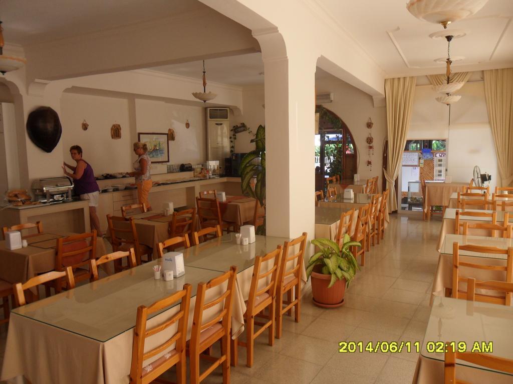 Club Alda Hotel Lapithos  Eksteriør billede